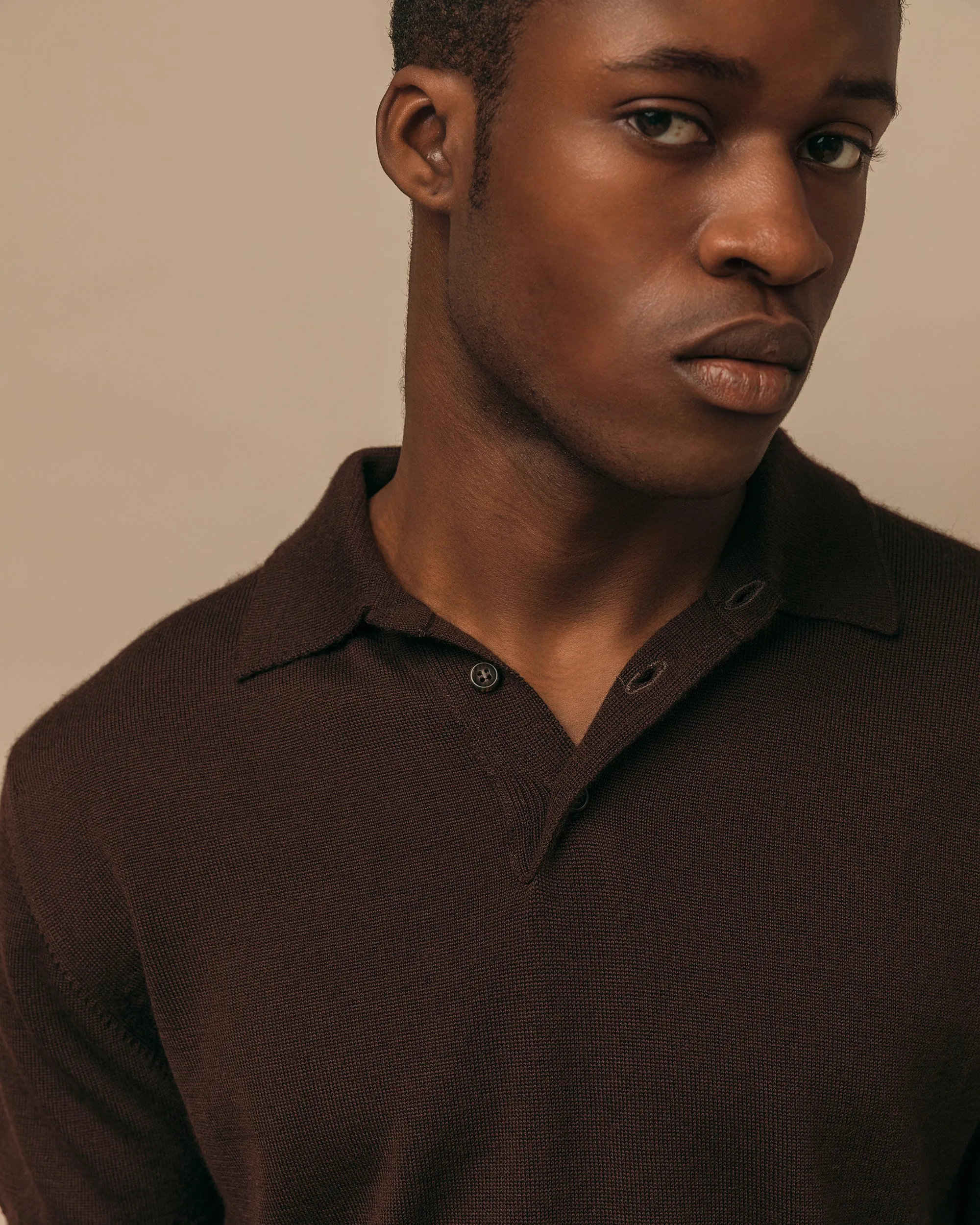 Cashmere silk tennis polo in dark brown